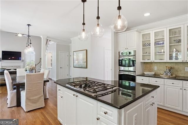 4662 Gilhams Road NE, Roswell, GA 30075