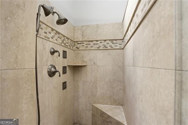 4662 Gilhams Road NE, Roswell, GA 30075
