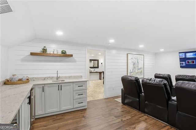 4662 Gilhams Road NE, Roswell, GA 30075