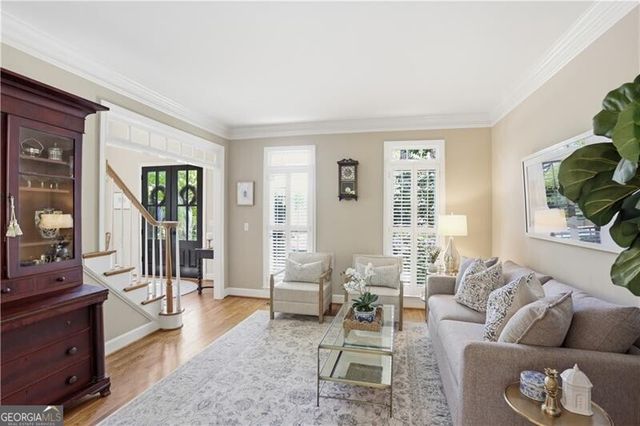 4662 Gilhams Road NE, Roswell, GA 30075