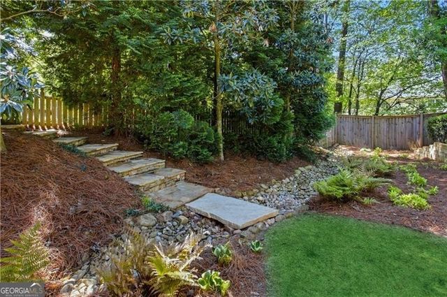 4662 Gilhams Road NE, Roswell, GA 30075