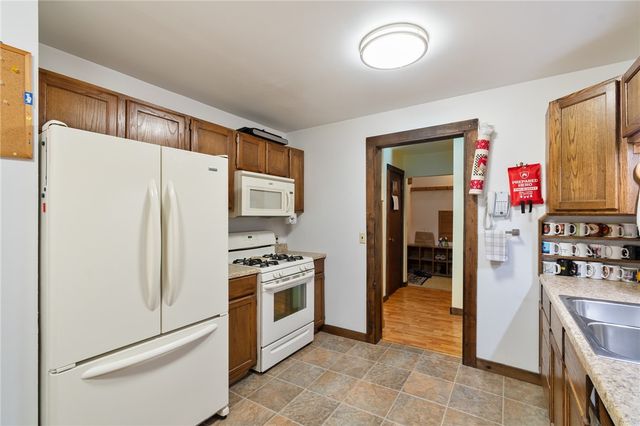 6099 State Route 21, Williamson, NY 14589