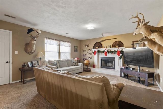 224 NW 113th Street, Kansas City, MO 64155