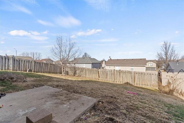 224 NW 113th Street, Kansas City, MO 64155