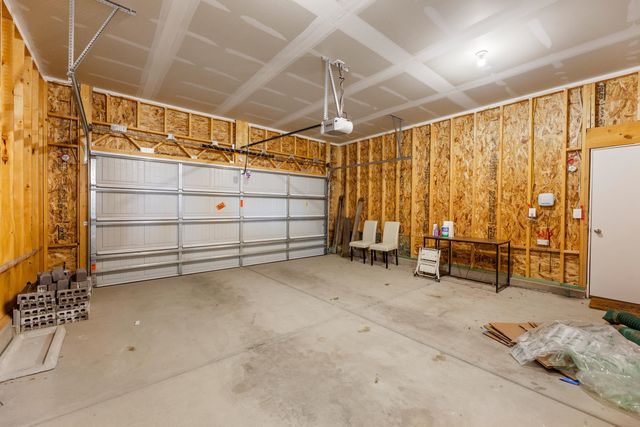 4446 Rutgers Ct, Maize, KS 67101