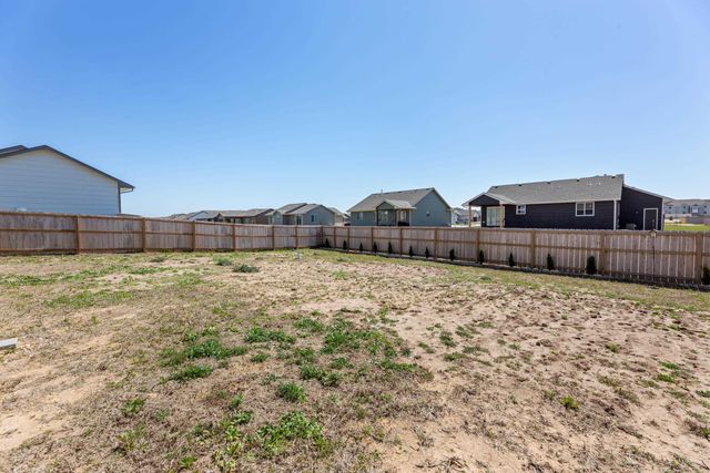 4446 Rutgers Ct, Maize, KS 67101