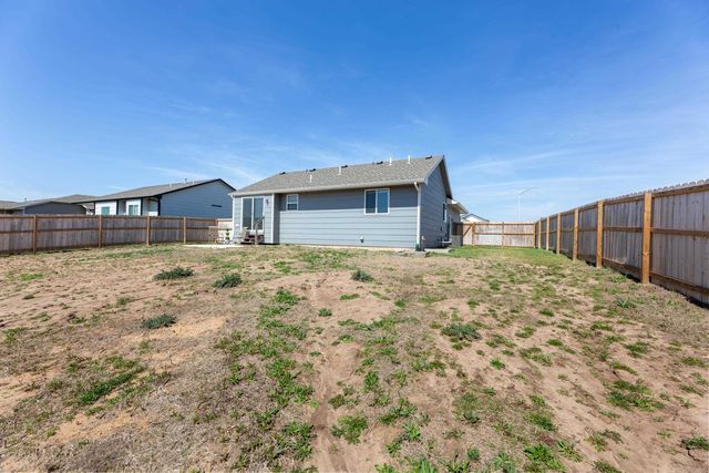 4446 Rutgers Ct, Maize, KS 67101