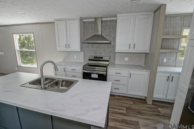 30446 Walker North Rd, Walker, LA 70785