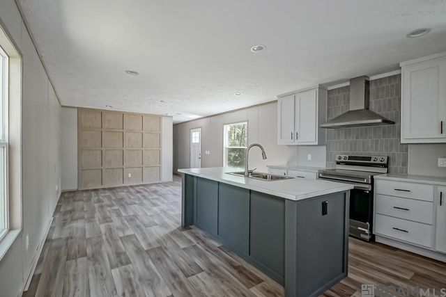 30446 Walker North Rd, Walker, LA 70785