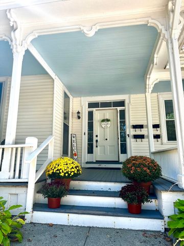 435 South Main Street 3, Haverhill, MA 01835