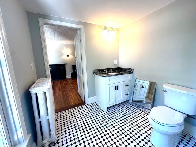 435 South Main Street 3, Haverhill, MA 01835