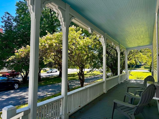 435 South Main Street 3, Haverhill, MA 01835