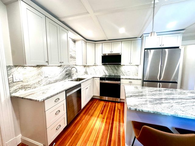 435 South Main Street 3, Haverhill, MA 01835