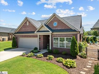 205 Courtyard Court, Greer, SC 29650