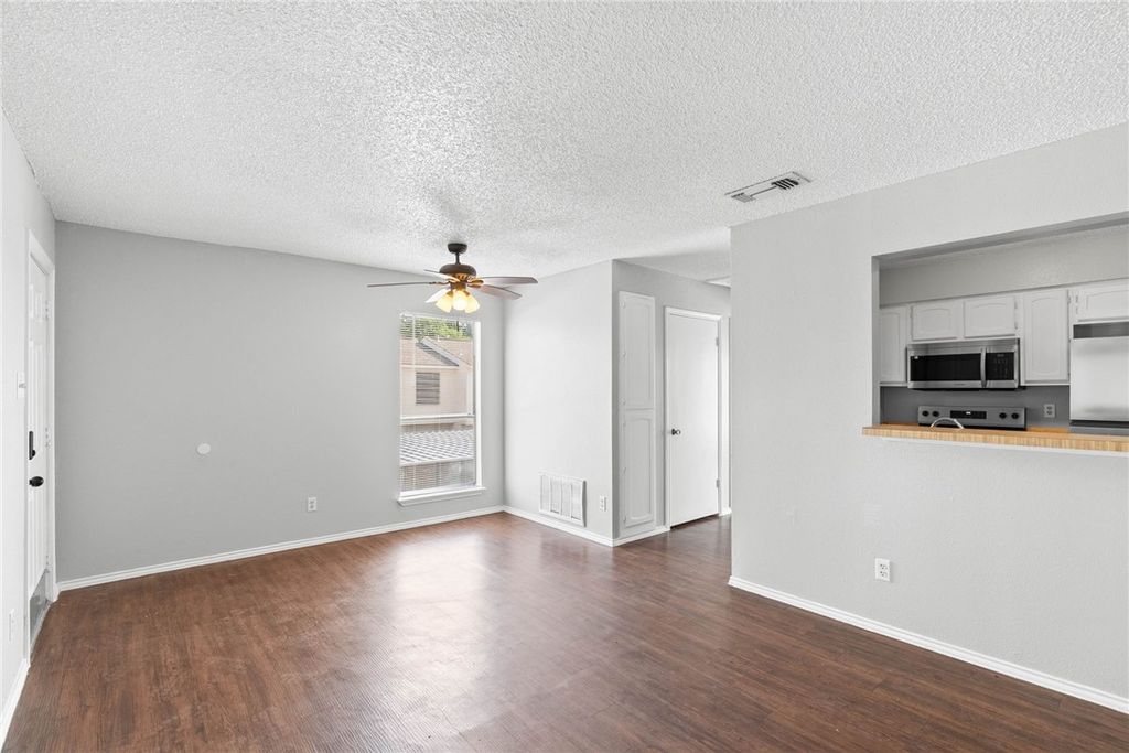 6702 Everhart Rd, M106 M 106, Corpus Christi, TX 78413 — photo 4
