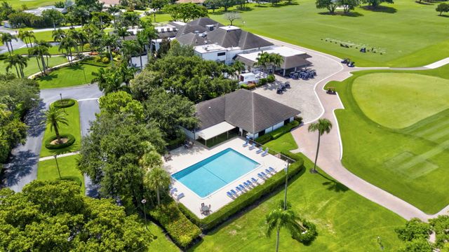 551 Greensward Lane 204-d, Delray Beach, FL 33445