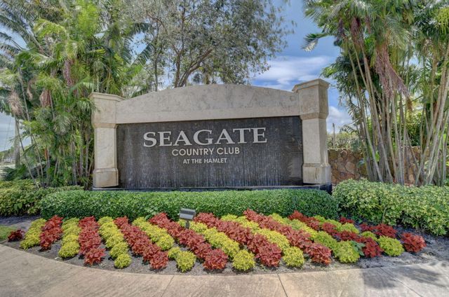 551 Greensward Lane 204-d, Delray Beach, FL 33445