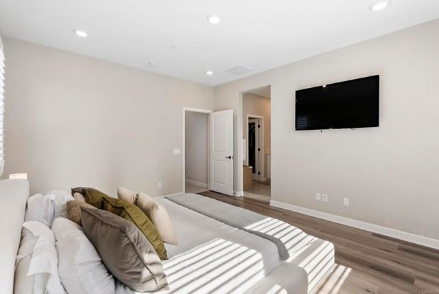 1209 Sunrise View 105, San Marcos, CA 92078