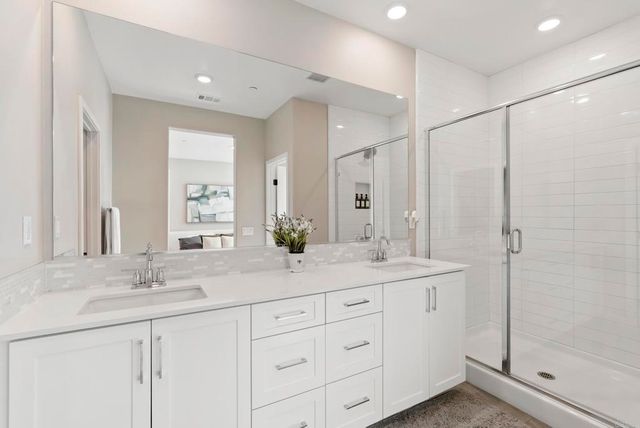 1209 Sunrise View 105, San Marcos, CA 92078