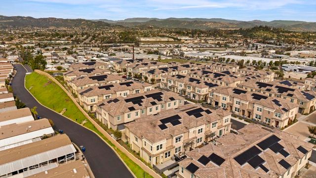 1209 Sunrise View 105, San Marcos, CA 92078