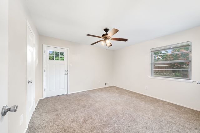 2000 Greenbriar Lane, Plano, TX 75074