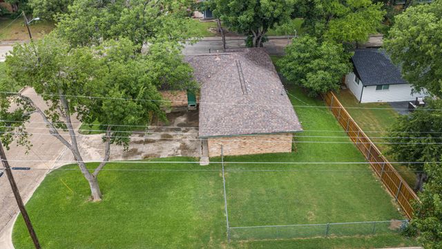 2000 Greenbriar Lane, Plano, TX 75074
