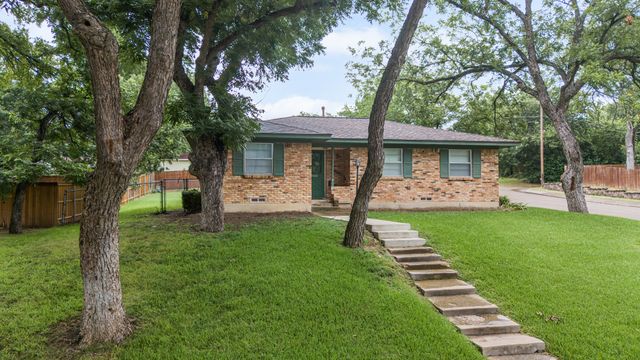 2000 Greenbriar Lane, Plano, TX 75074
