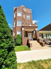 3347 S Emerald Avenue 2, Chicago, IL 60616