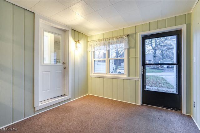 12855 Redwood Avenue NW, Uniontown, OH 44685