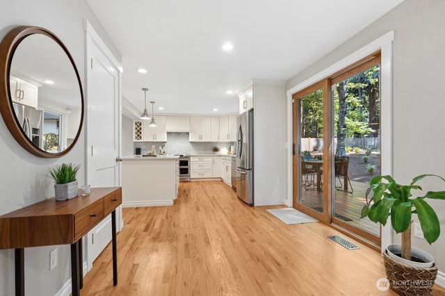 3726 219th Avenue SE, Sammamish, WA 98075