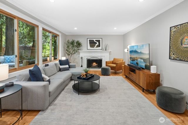 3726 219th Avenue SE, Sammamish, WA 98075