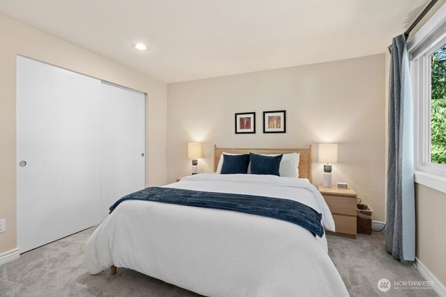 3726 219th Avenue SE, Sammamish, WA 98075