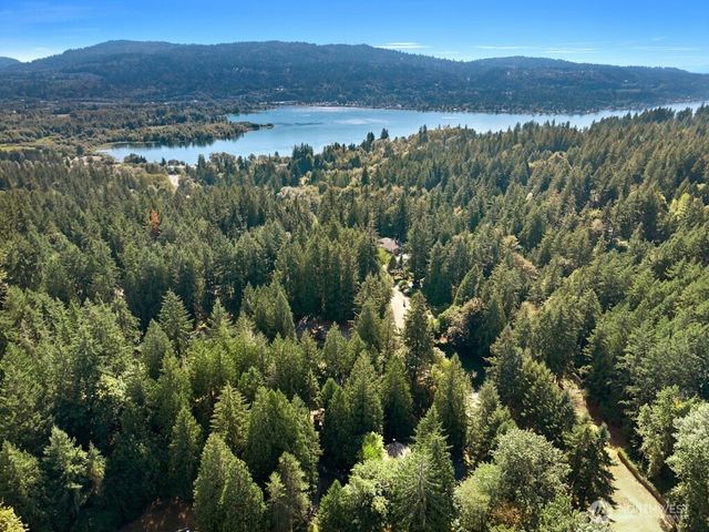 3726 219th Avenue SE, Sammamish, WA 98075