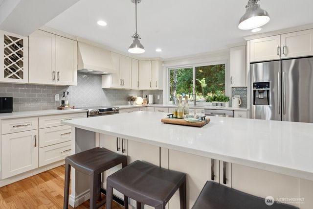 3726 219th Avenue SE, Sammamish, WA 98075