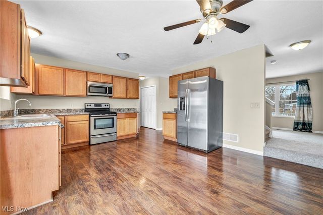 1870 Issaquah Street, Cuyahoga Falls, OH 44221