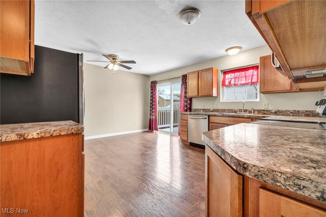 1870 Issaquah Street, Cuyahoga Falls, OH 44221