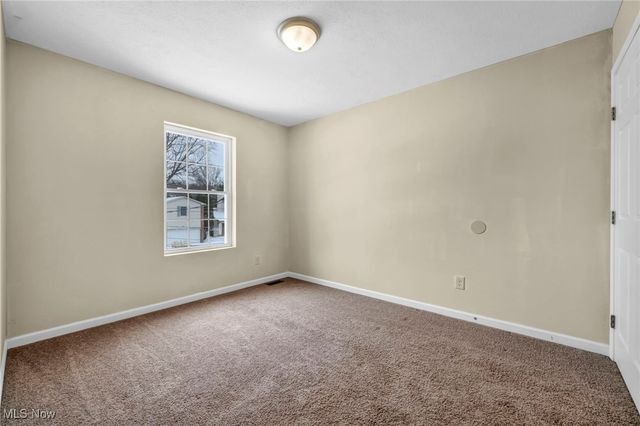 1870 Issaquah Street, Cuyahoga Falls, OH 44221