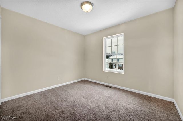 1870 Issaquah Street, Cuyahoga Falls, OH 44221