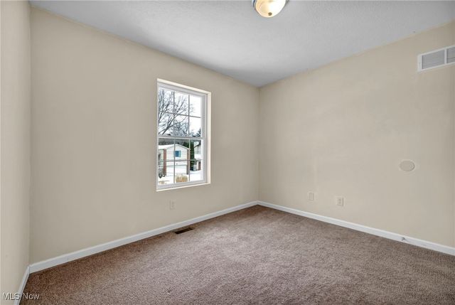 1870 Issaquah Street, Cuyahoga Falls, OH 44221