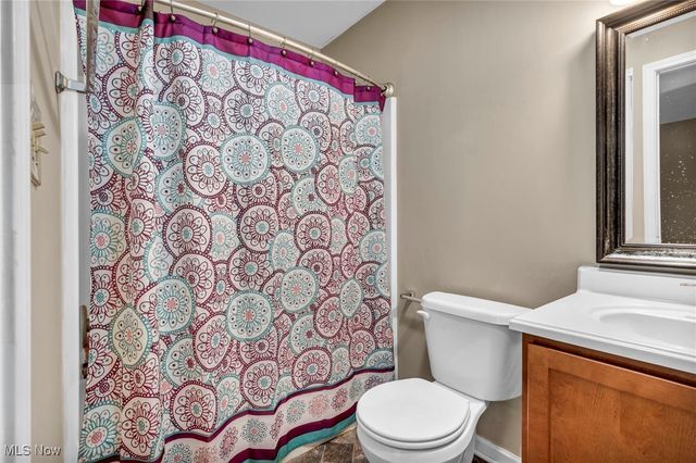 1870 Issaquah Street, Cuyahoga Falls, OH 44221