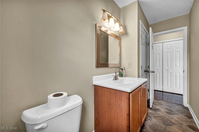 1870 Issaquah Street, Cuyahoga Falls, OH 44221