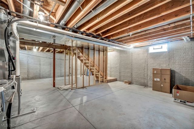 1870 Issaquah Street, Cuyahoga Falls, OH 44221