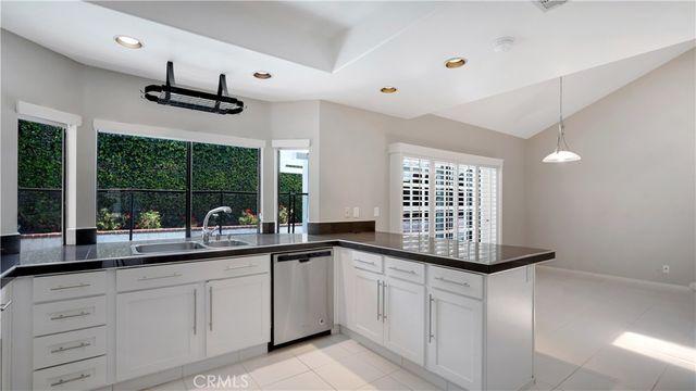 6 Morris, Irvine, CA 92620