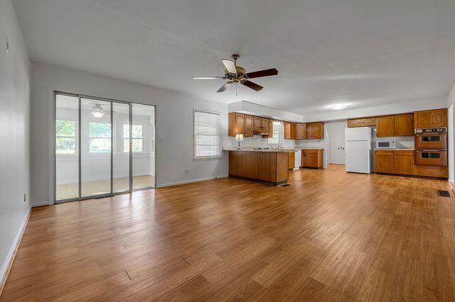 1152 Ashgrove Road, Nicholasville, KY 40356