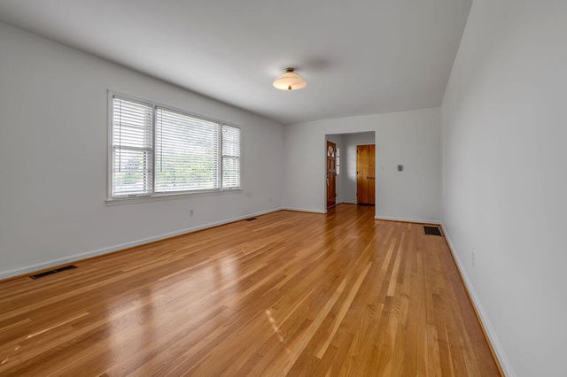 1152 Ashgrove Road, Nicholasville, KY 40356