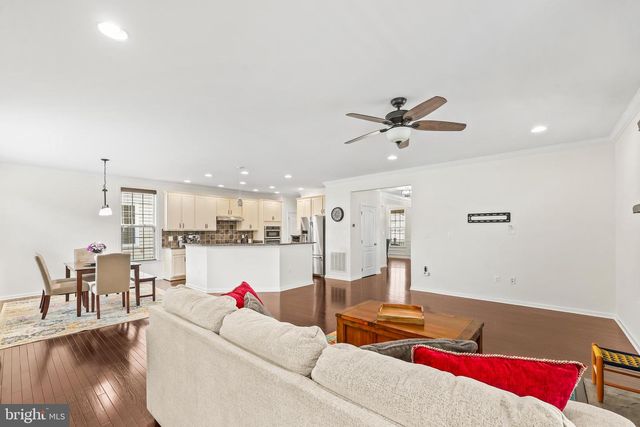 43245 BARNSTEAD DR, Ashburn, VA 20148