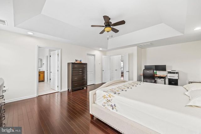 43245 BARNSTEAD DR, Ashburn, VA 20148