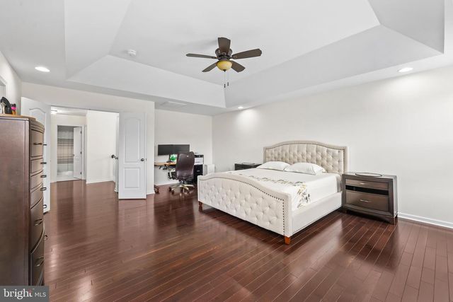 43245 BARNSTEAD DR, Ashburn, VA 20148