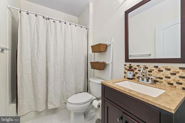 43245 BARNSTEAD DR, Ashburn, VA 20148
