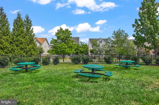 43245 BARNSTEAD DR, Ashburn, VA 20148